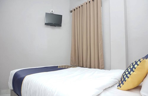 Rantauprapat Hotel | OYO 2200 Hotel Gunung Sari