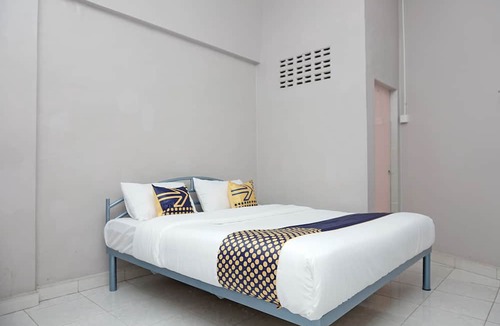 Rantauprapat Hotel | OYO 2200 Hotel Gunung Sari