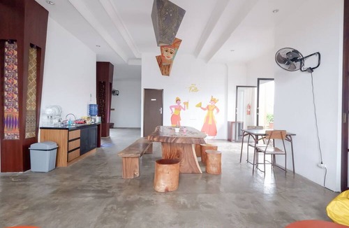 Raya Kuta Hostel | Fello Bnb Hostel Kuta - Adults Only