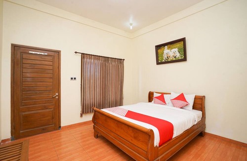 Krucil Hotel | OYO 1483 Hotel Bumi Bermi Permai