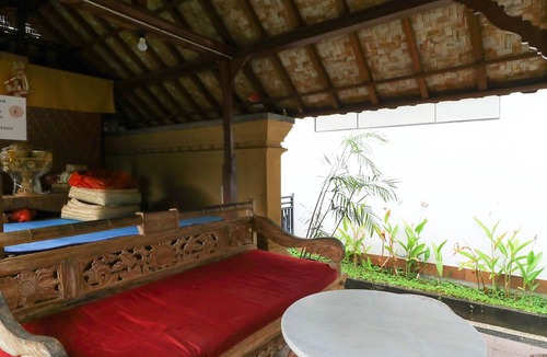Peliatan Hostel | Halaman Depan Hostel