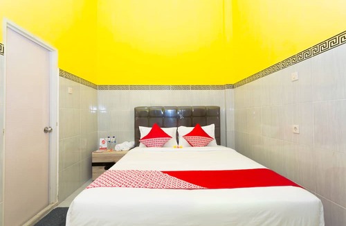 Mataram Hotel | OYO 1427 Azzahra Guest House Syariah