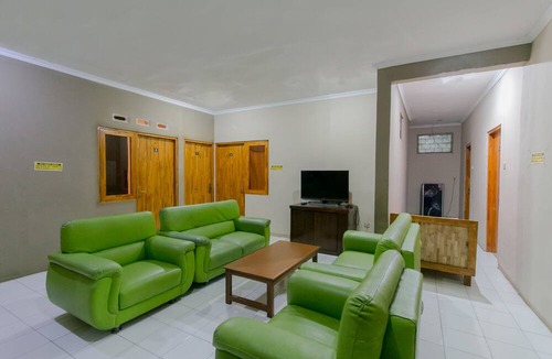 Tjihadak Hotel | SPOT ON 1899 Berkah Homestay