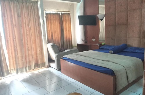 Binong Hotel | Apartemen Paragon Village by KITA