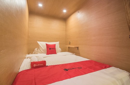 Pangandaran Hostel | RedDoorz Hostel @ Grand Pangandaran