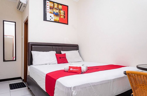 Astana Anyar House | RedDoorz near Alun Alun Bandung 2