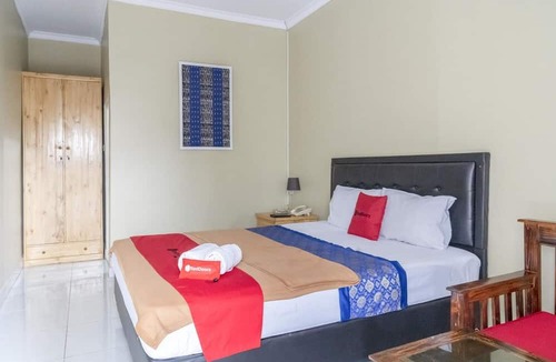 South Tambun Hotel | RedDoorz Plus near Tambun Station