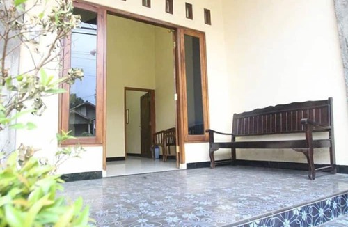 Mungkid Hostel | Homestay Sekar Syariah