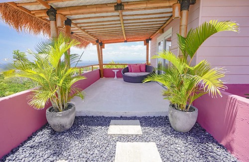 Pecatu Hotel | PinkCoco Uluwatu - Constant Surprises & for Cool Adults Only