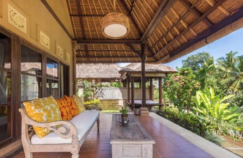 Tabanan Hotel | Puri Taman Sari Hotel