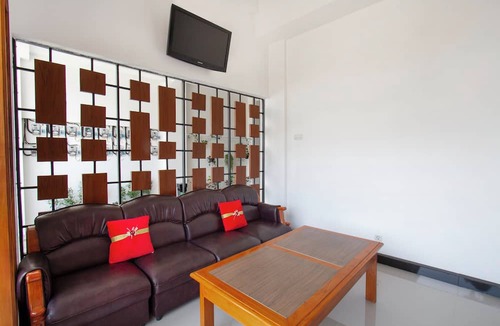 Java Hotel | OYO 3309 Forrestinn