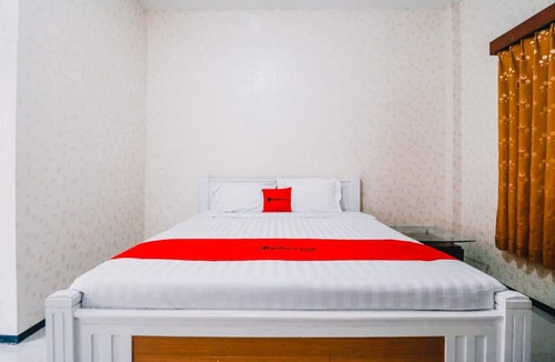 Batu Hotel | RedDoorz near Taman Rekreasi Selecta