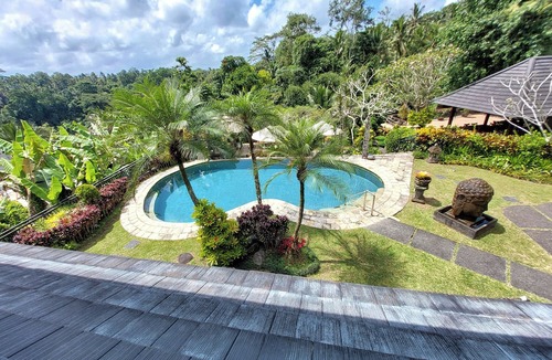 Kedewatan Hotel | Hotel Bunga Permai