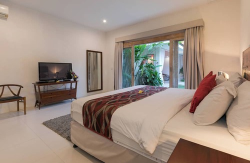 Kerobokan Villa | Villa Briana