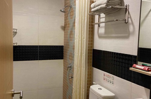 Peterongan Hotel | Green Red Hotel Syariah Jombang