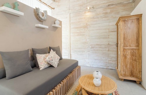 Kerobokan Villa | Villa Little Mannao by Villa Finder