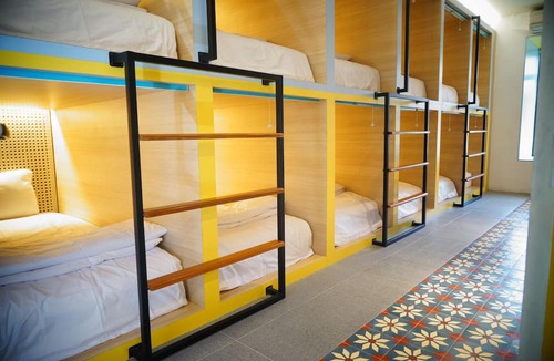 Legian Hotel | Borough Capsule Hostel Bali