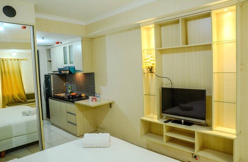 Panunggangan Utara Apartment | Modern Studio Grand Serpong Apartment By Travelio