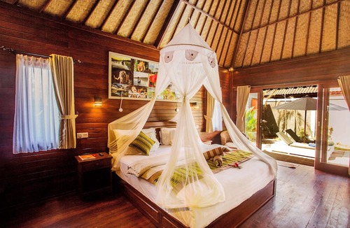 Mushroom Bay Bed & Breakfast | Sunset Garden Nusa Lembongan