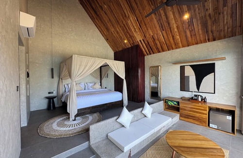 Mushroom Bay Bed & Breakfast | The Cubang Huts Lembongan