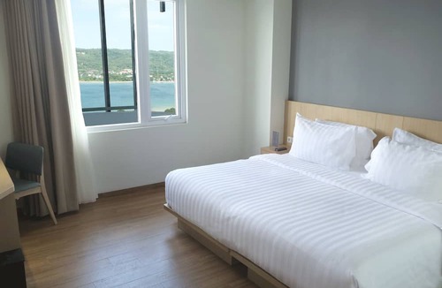 Ambon Hotel | Hotel Santika Premiere Ambon