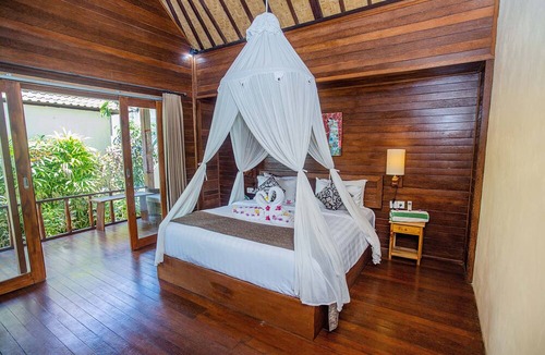 Mushroom Bay Bed & Breakfast | D'Muncuk Huts Lembongan