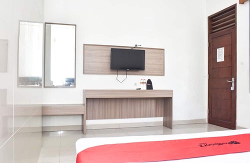 Wonosobo Hotel | RedDoorz near Alun Alun Wonosobo