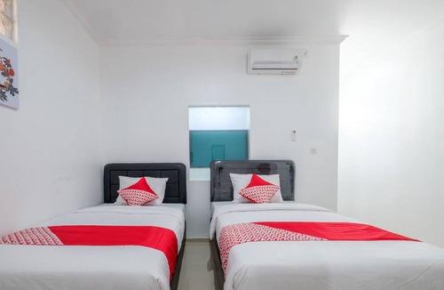 Padonan Hotel | OYO 672 Bali Radiance Canggu