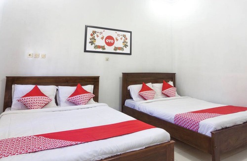Pacitan Hotel | OYO 801 Hansa Homestay
