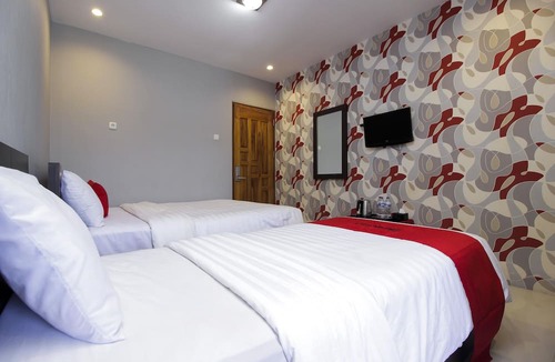 Manado City Centre Hotel | RedDoorz Plus @ Paal 2 Manado