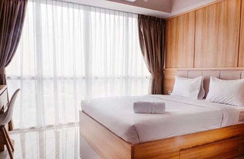 Jatinegara Apartment | Warm Interior Apartment near MT Haryono and Cawang