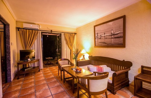 Temukus Hotel | Nugraha Lovina Seaview Resort & Spa