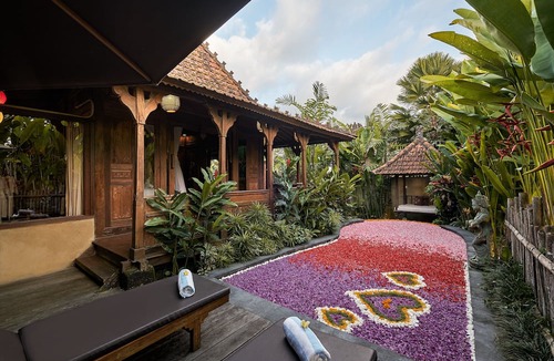 Petulu Villa | Kawan Antique Ubud Villa