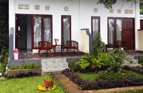 Munduk House | Aris Homestay and Warung Made
