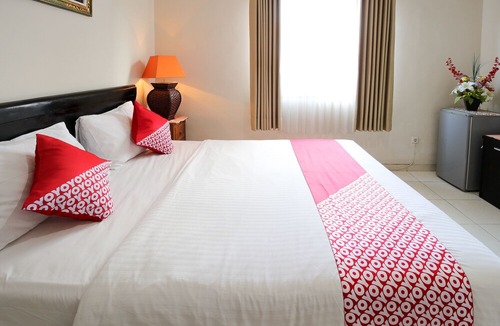 Tuban Hotel | OYO 734 Tuban Torres Accomodation