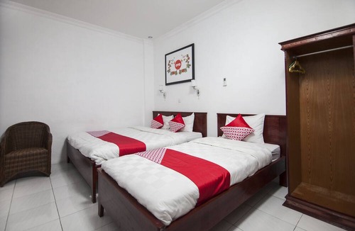 Pematangsiantar Hotel | OYO 796 Penginapan Fergael
