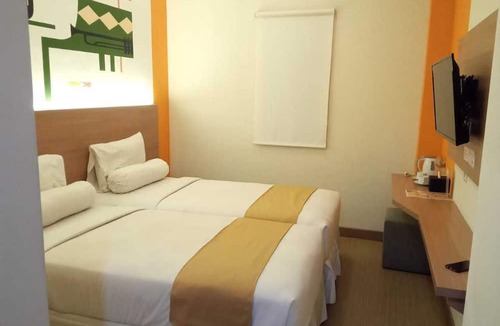 Tulungagung Hotel | Front One Hotel Tulungagung
