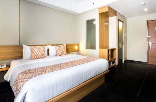 Tanjung Duren Utara Hotel | Maple Hotel Jakarta