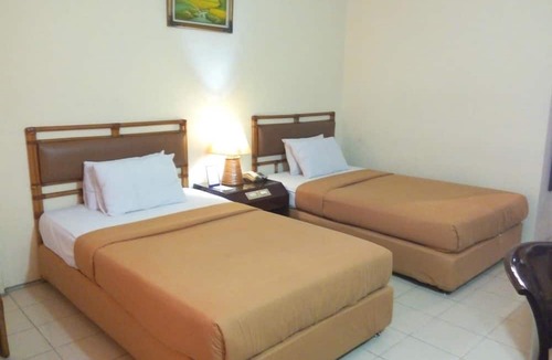 Madiun Hotel | Hotel Merdeka Madiun