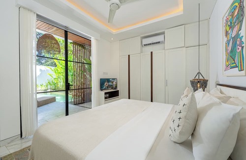 Sunset Road Villa | Villa Devina by Pertama Stay