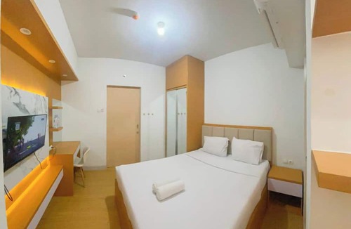 Jatingaleh Apartment | Neat 1Br Studio At The Alton Apartment