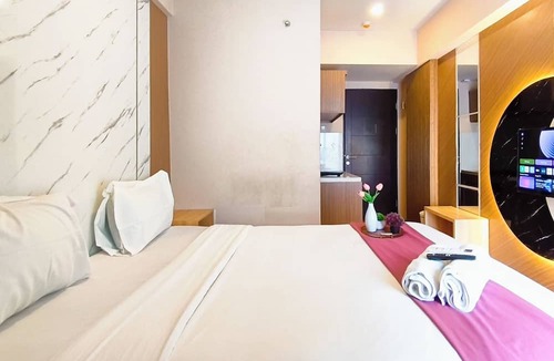 Sidoarjo Apartment | 2 Pax Wooden Accents Studio At Suncity Residence