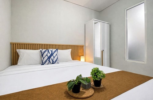 Jakarta Apartment | Comfy 2Br For 6 Pax At Nifarro Park Apartment