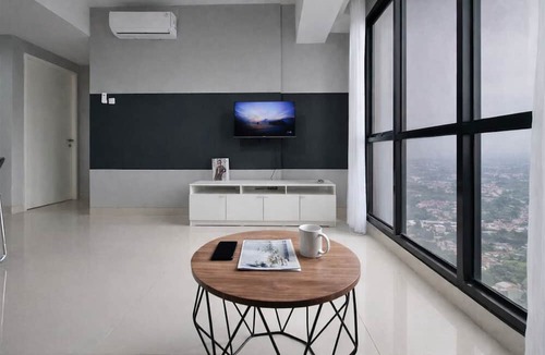 Serpong Apartment | Homey And Spacious 3Br With City View At Apartment The Ayoma