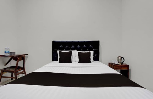 West Semarang Hotel | Hotel O AGH 18