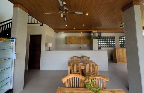 Kemenuh Hotel | Koeluma Bali