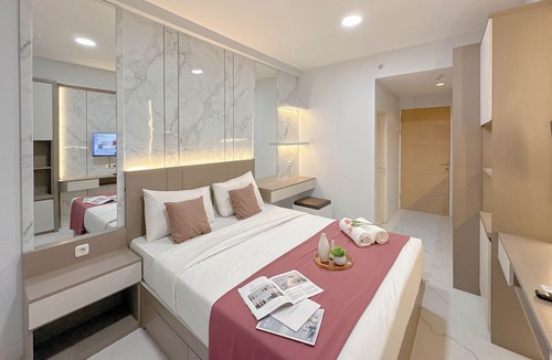 Surabaya Apartment | Wonderful Design Studio At Bale Hinggil Apartment