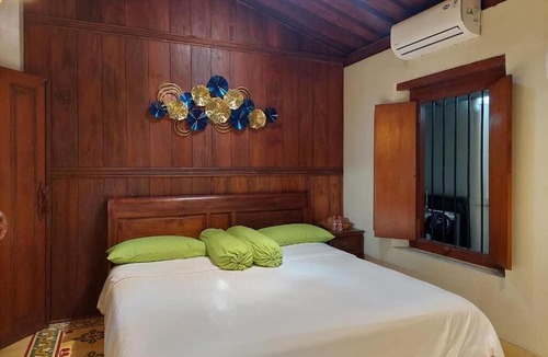 Surakarta House | Ndalem Kartowikoro 1835