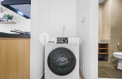 Sukaraja Apartment | Hesrin by Kozystay - Sentul