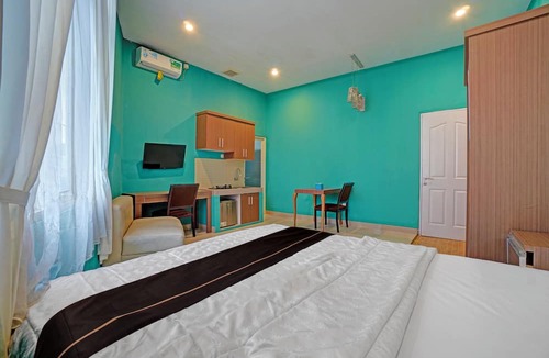Jakarta Hotel | OYO 170 RBN Stays